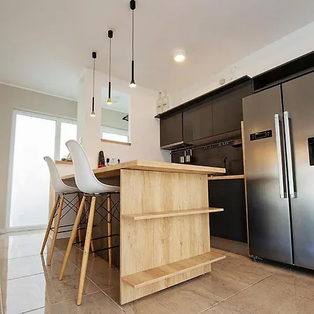 Mondeo * Rogoznica (Sibenik-Knin)