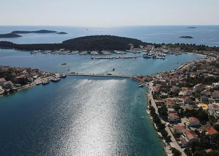 Mondeo * Rogoznica (Sibenik-Knin)